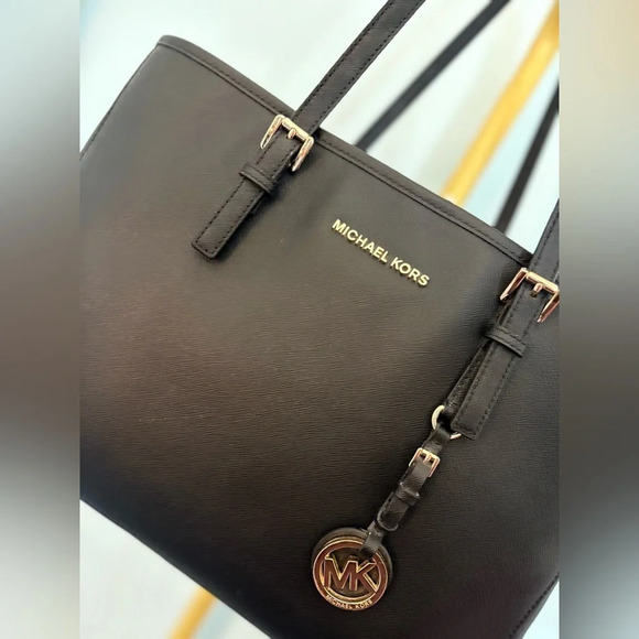 Michael Kors Jet Set Travel Large Tote Black - Picture 10 of 15